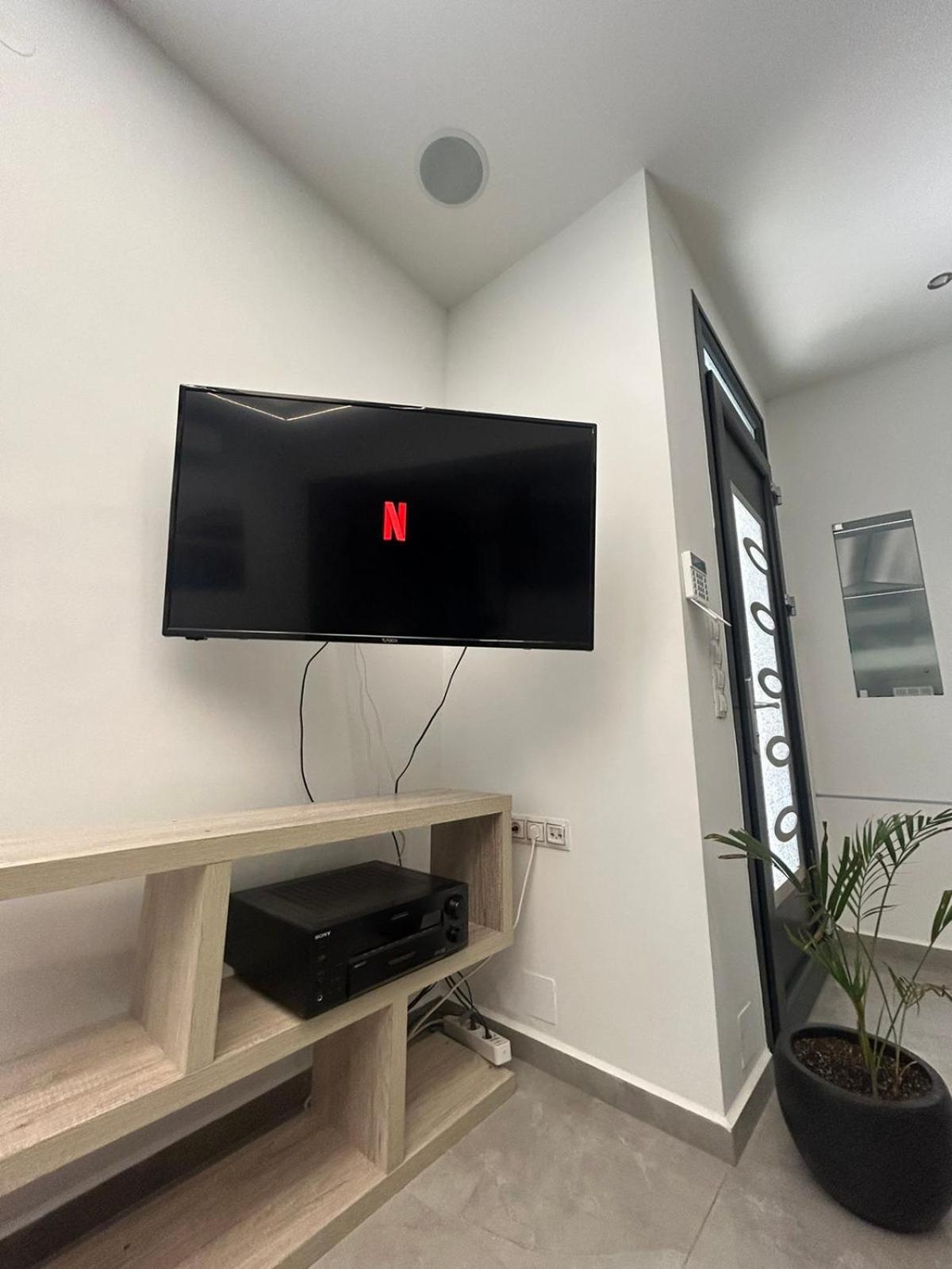 Ivory Style Maisonette Near Downtown Villa Heraklion  Bagian luar foto